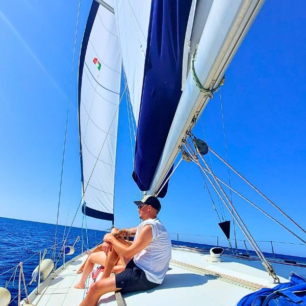 Vacanze barca vela Settembre Isole Egadi Sail Sea Cucumber