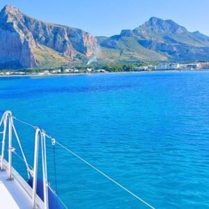 Vacanze barca vela Uscite giornaliere Riserva Zingaro San Vito Lo Capo Sail Sea Cucumber